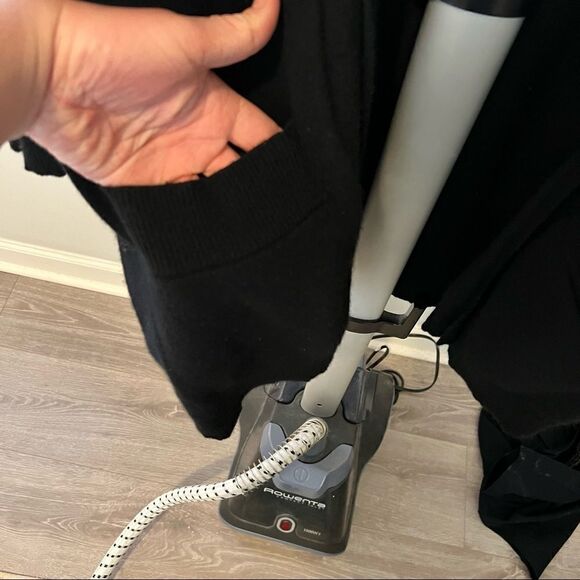 Barrow & Grove Black Thin Women’s Cardigan w/ Pockets Size Large - Picture 3 of 6